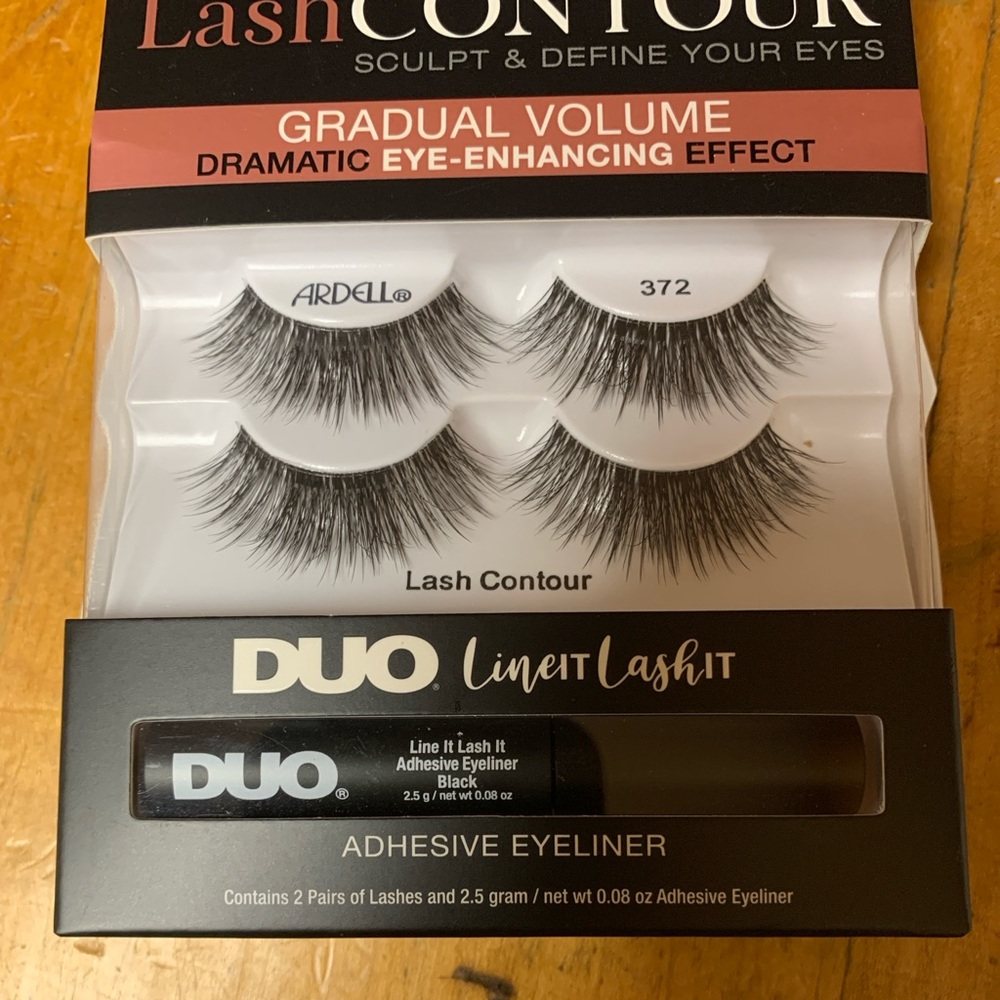 J Simpson 3 Eyelash Set with Applicator and Ardell Duo set w/ eyeliner glue - Picture 6 of 7